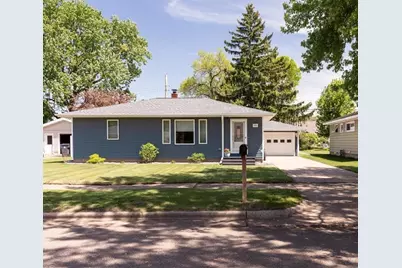 1609 Drury Avenue, Eau Claire, WI 54703 - Photo 1