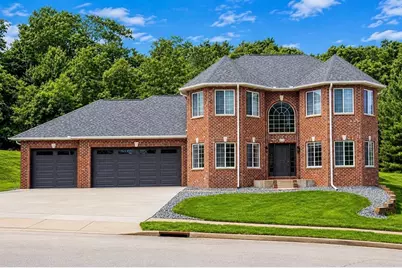 4712 Oakwood Hills Parkway, Eau Claire, WI 54701 - Photo 1