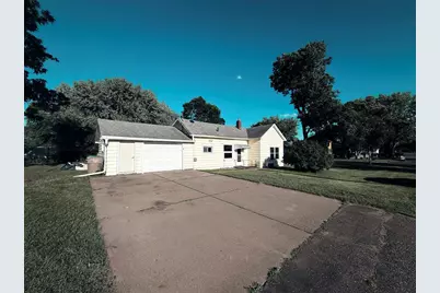 536 Olive Street, Chippewa Falls, WI 54729 - Photo 1