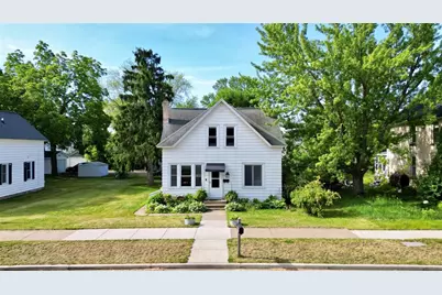 617 Mansfield Street, Chippewa Falls, WI 54729 - Photo 1