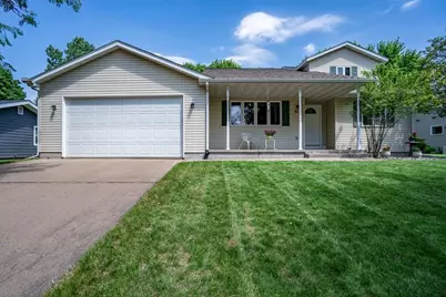512 19th Street, Menomonie, WI 54751 - Photo 1