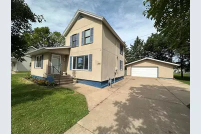 816 W Elm Street, Chippewa Falls, WI 54729 - Photo 1
