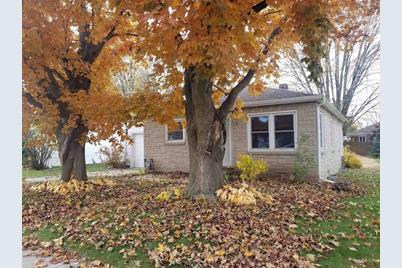 507 Memorial Drive - Photo 1
