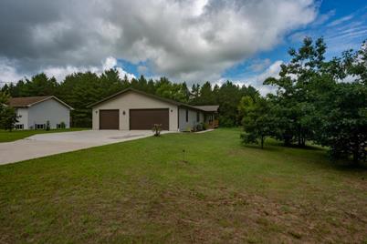 330 E Parkway Drive, Coloma, WI 54930 - Photo 1