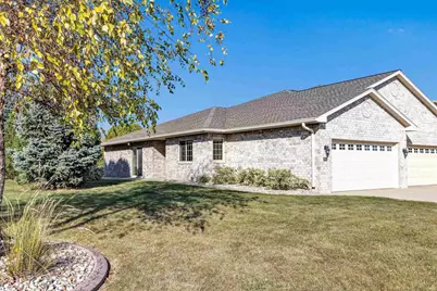 901 Trailside Court, De Pere, WI 54115 - Photo 1