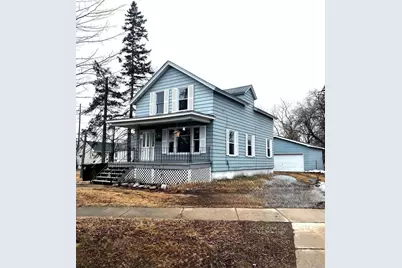 421 3rd Street, Menominee, MI 49858 - Photo 1