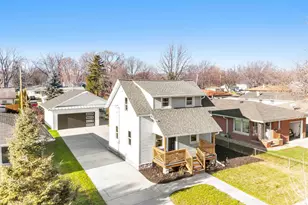 1812 10th Ave, Green Bay, WI 54304 - Photo 1