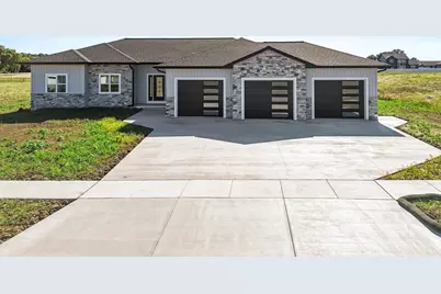 335 Lansdowne Street, De Pere, WI 54115 - Photo 1