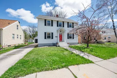 1109 12th Avenue, Green Bay, WI 54304 - Photo 1