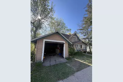520 S Washington Street, Waupaca, WI 54981 - Photo 1