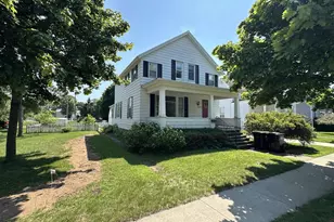 1505 14th Ave, Menominee, MI 49858 - Photo 1