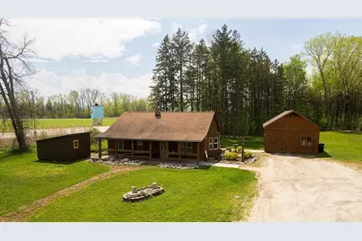 1545 Brookfield Avenue, Green Bay, WI 54313 - Photo 1