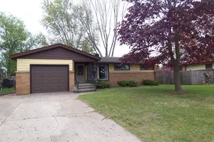 2513 17th St, Two Rivers, WI 54241 - Photo 1