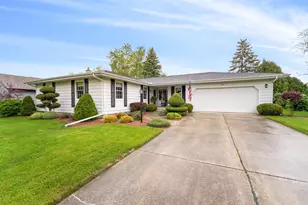 521 Willow Dr, Fond du Lac, WI 54935 - Photo 1