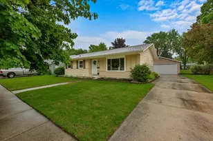 116 Woodward St, Fond du Lac, WI 54935 - Photo 1