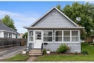 210 Hewitt Street, Neenah, WI 54956 - Photo 1