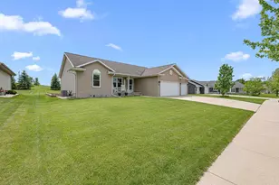 782 Mustang Ln, Fond du Lac, WI 54935 - Photo 1