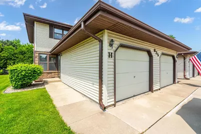 625 S Olson Avenue #H, Appleton, WI 54914 - Photo 1