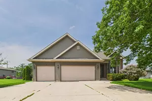 N6464 Canterbury Dr, Fond du Lac, WI 54937 - Photo 1