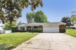 937 Watermolen Ave, Green Bay, WI 54304 - Photo 1