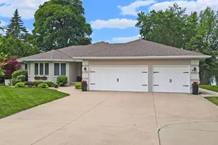 1800 Lakeshore Dr, Menasha, WI 54952 - Photo 1