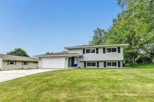 2109 Hickory Ln, New Holstein, WI 53061 - Photo 1