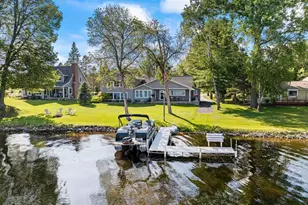 N8016 Island View Ln, Crivitz, WI 54114 - Photo 1