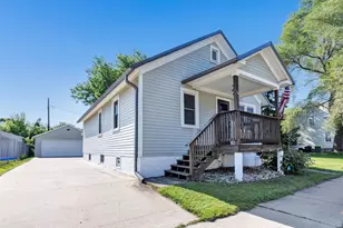 517 12th Ave, Green Bay, WI 54303 - Photo 1