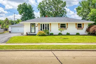 1553 Crystal Springs Ave, Oshkosh, WI 54902 - Photo 1