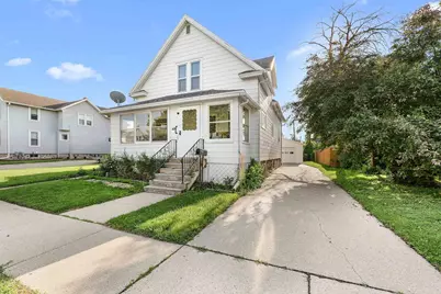 420 Walker Street, Fond du Lac, WI 54935 - Photo 1