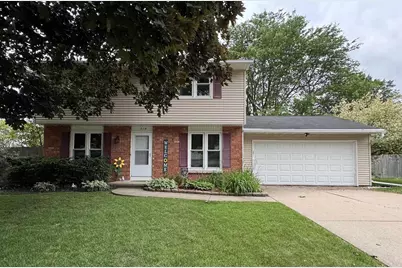 718 Heyden Lane, Green Bay, WI 54301 - Photo 1