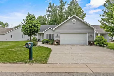 4923 W Woods Creek Lane, Appleton, WI 54913 - Photo 1