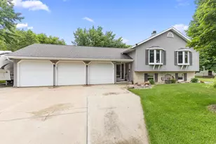 2570 Country Meadow Ct, Green Bay, WI 54313 - Photo 1