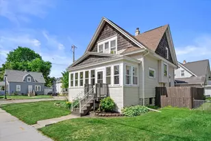 323 Rosalia St, Oshkosh, WI 54901 - Photo 1