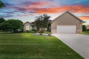 575 Lebaron Ln, Fond du Lac, WI 54935 - Photo 1