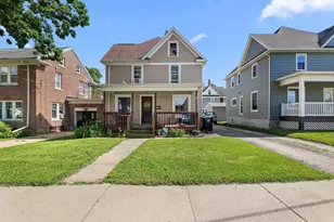 323 W Maple Ave, Beaver Dam, WI 53916 - Photo 1