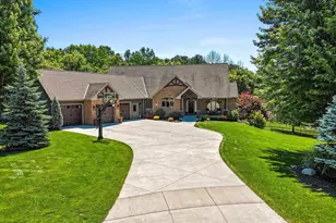 2592 Remington Ct, Green Bay, WI 54302 - Photo 1