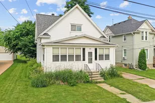 1807 Oregon St, Oshkosh, WI 54902 - Photo 1