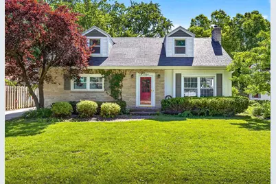 1424 S Alicia Drive, Appleton, WI 54914 - Photo 1