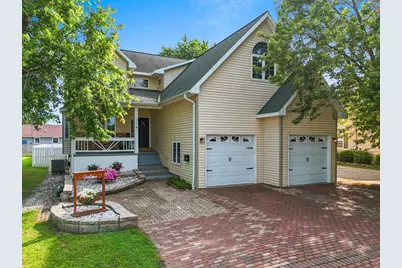 716 E Allouez Avenue, Green Bay, WI 54301 - Photo 1