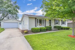 852 Martin Ave, Fond du Lac, WI 54935 - Photo 1