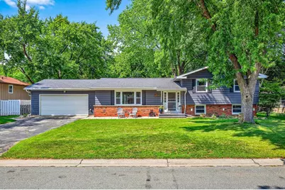 704 Kensington Road, Neenah, WI 54956 - Photo 1