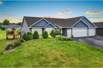 461 Glenview Way, Little Suamico, WI 54141 - Photo 1