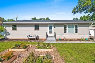 913 S Cleveland St, Shawano, WI 54166 - Photo 1