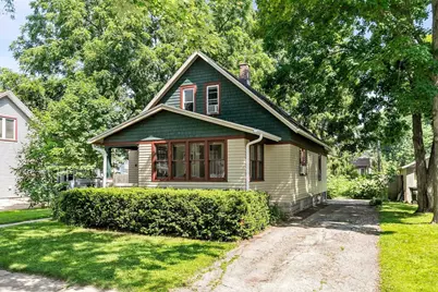 505 E Pine Street, New London, WI 54961 - Photo 1