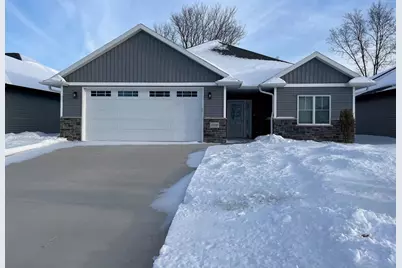 2592 Farmington Way #17, Suamico, WI 54313 - Photo 1