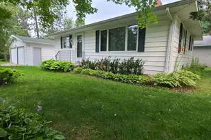 N9451 Parkway Rd, Crivitz, WI 54114 - Photo 1