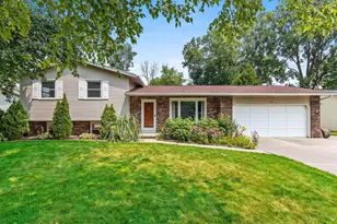 1570 Birchwood Dr, Green Bay, WI 54304 - Photo 1
