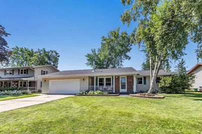 1321 Valley View Road, Green Bay, WI 54304 - Photo 1
