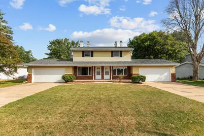 1014 E Northwood Drive, Appleton, WI 54911 - Photo 1